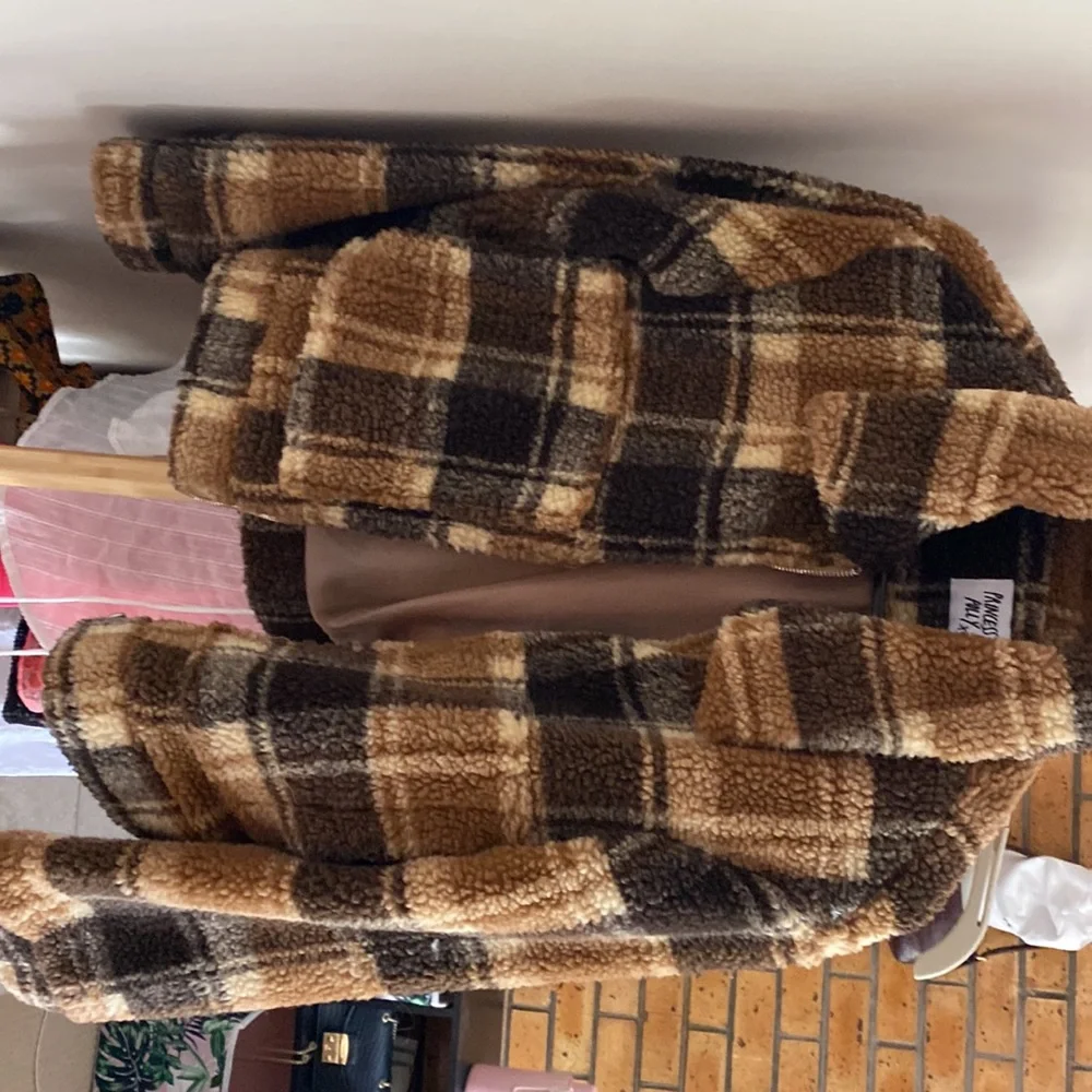 Jacket - Picture 7 of 7